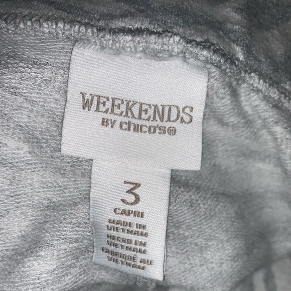 Chico's Weekends Capri Pants Chico's Size 3 Gray/White Zebra Print - Picture 8 of 9